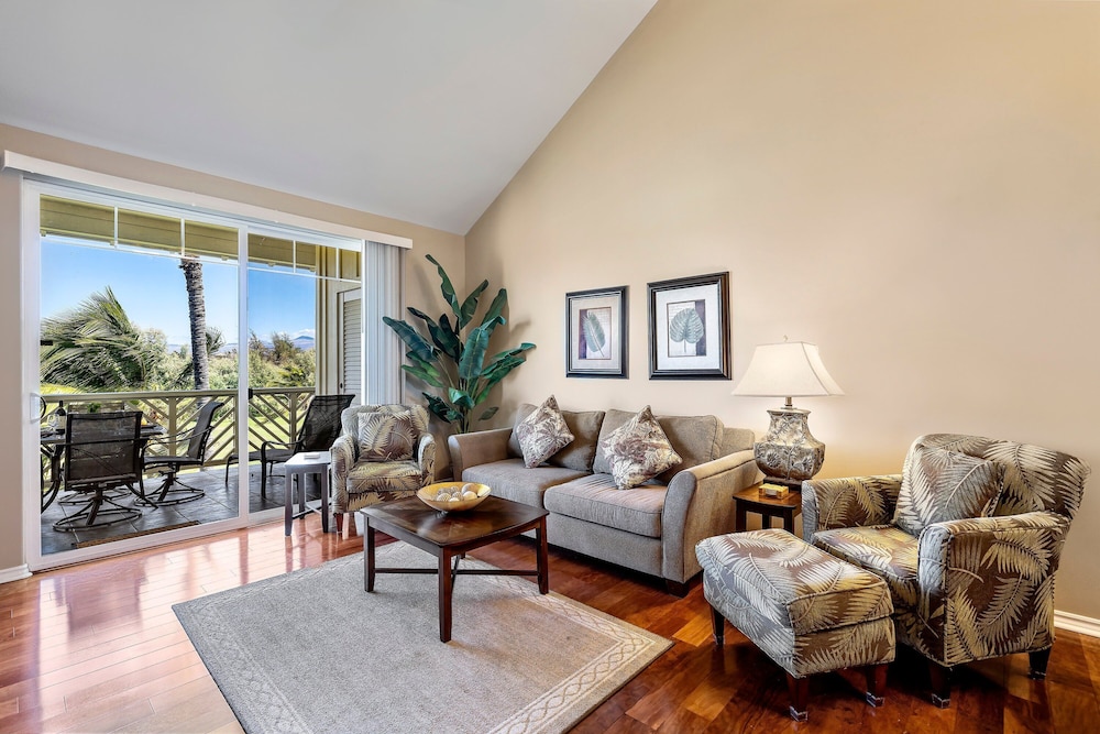 2 Bdrm Plus Loft - AC & Wifi - Concierge Included - Lanai!! - Vrkcv
