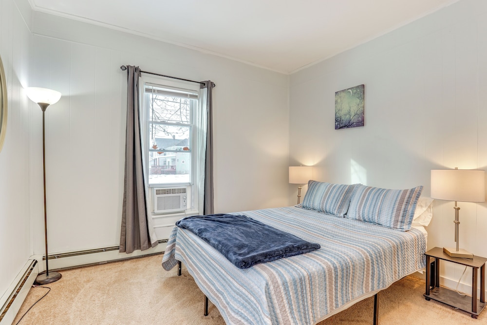 1 Mi to Dtwn: Pet-friendly Corning Retreat
