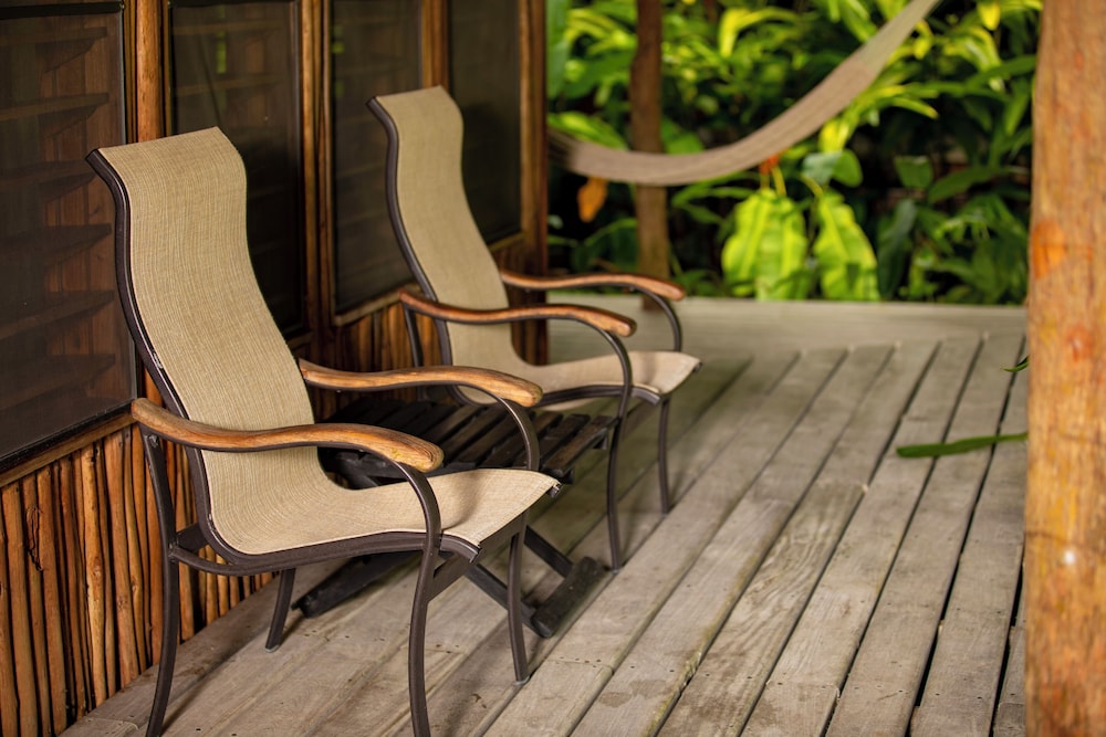 Chan Chich Lodge