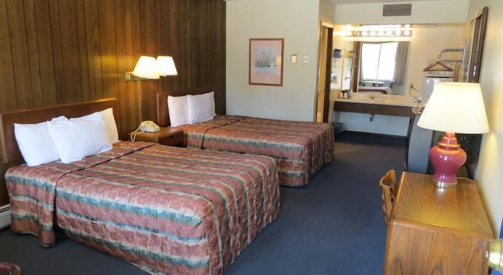 Coachlight Motel