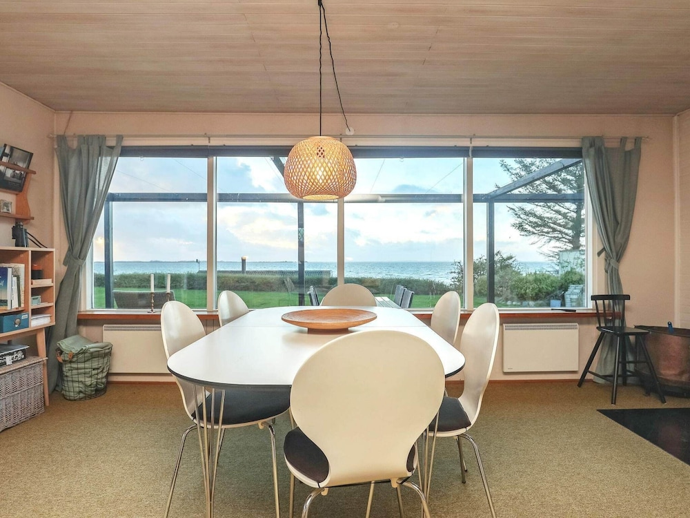 Beachfront Family Retreat - By Traum Ferienwohnungen view 4