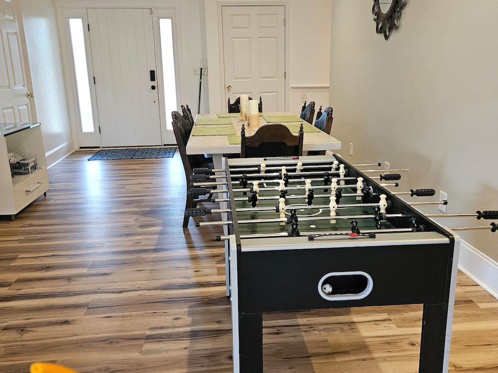 Heated Pool King Bed Jacuzzi Bath Arcade