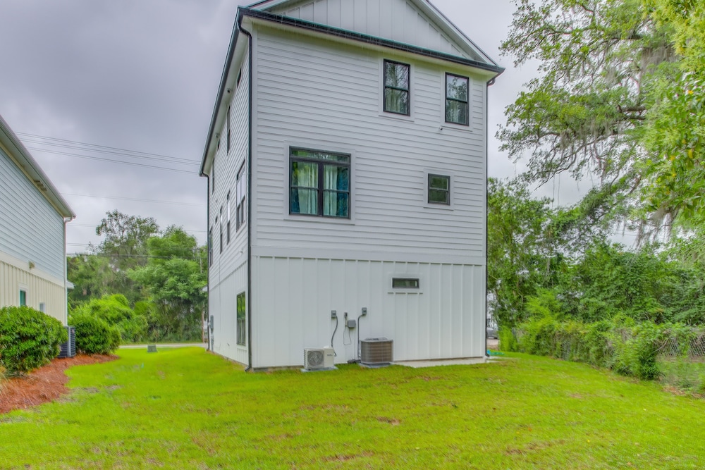 Murrells Inlet Vacation Rental: Near Marsh Walk! view 4