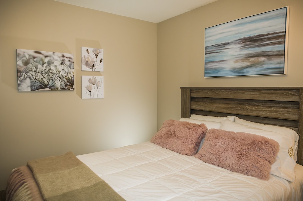 Brandon Vacations - Wheat City Retreat - Property Image 3