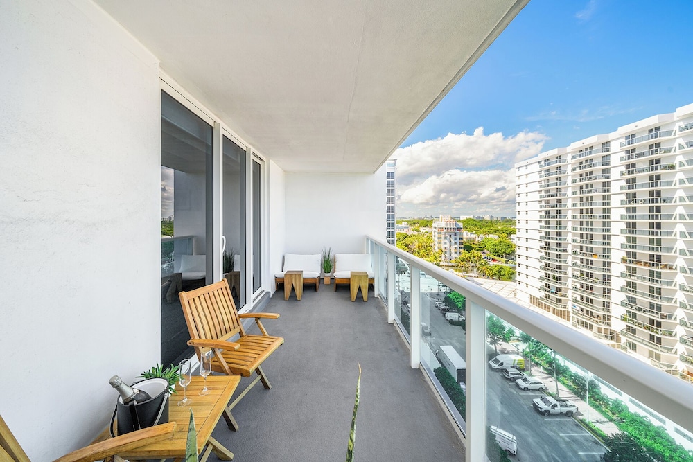 Luxury Vacation Rentals at 1 Hotel & Homes by LRMB