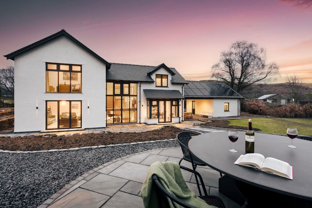 Lily Bank in Staveley