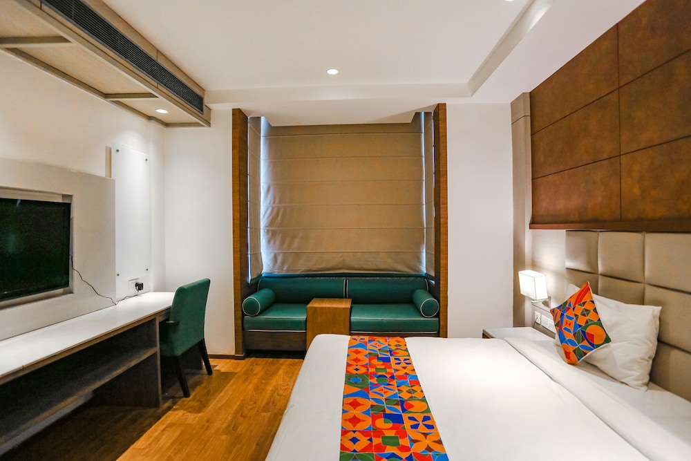 New Delhi Vacations - FabHotel Hexa Chhatarpur - Property Image 6
