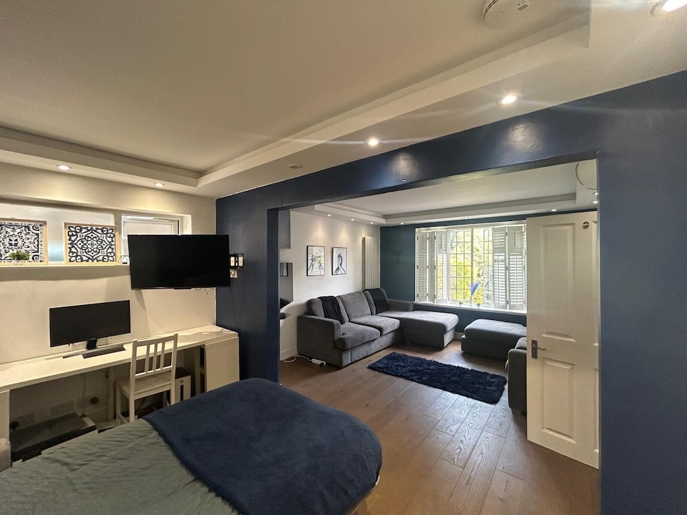 Cozy1-bedroom Apartment S WiFi n Parking view 2