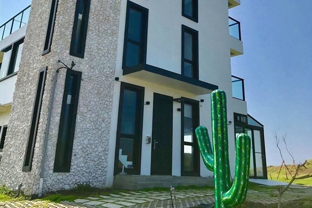 Shili Cactus B&B view 5