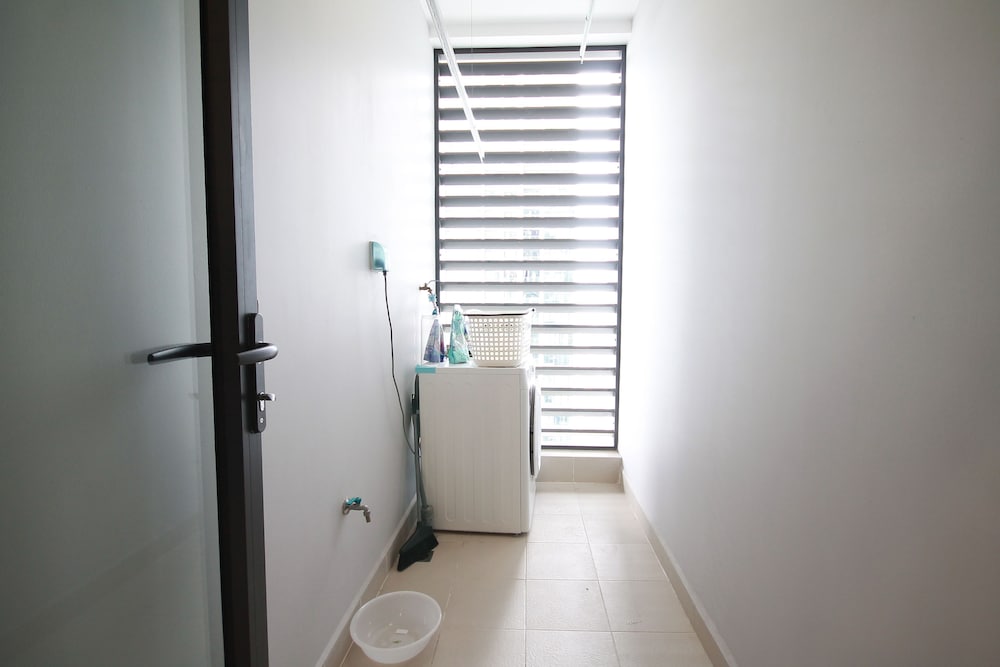 Bayhomes Metropolis Serviced Apartment