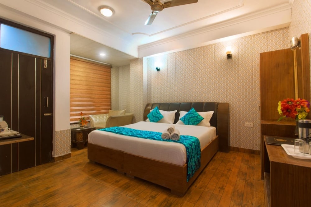 Goroomgo Shivani International Dharamshala
