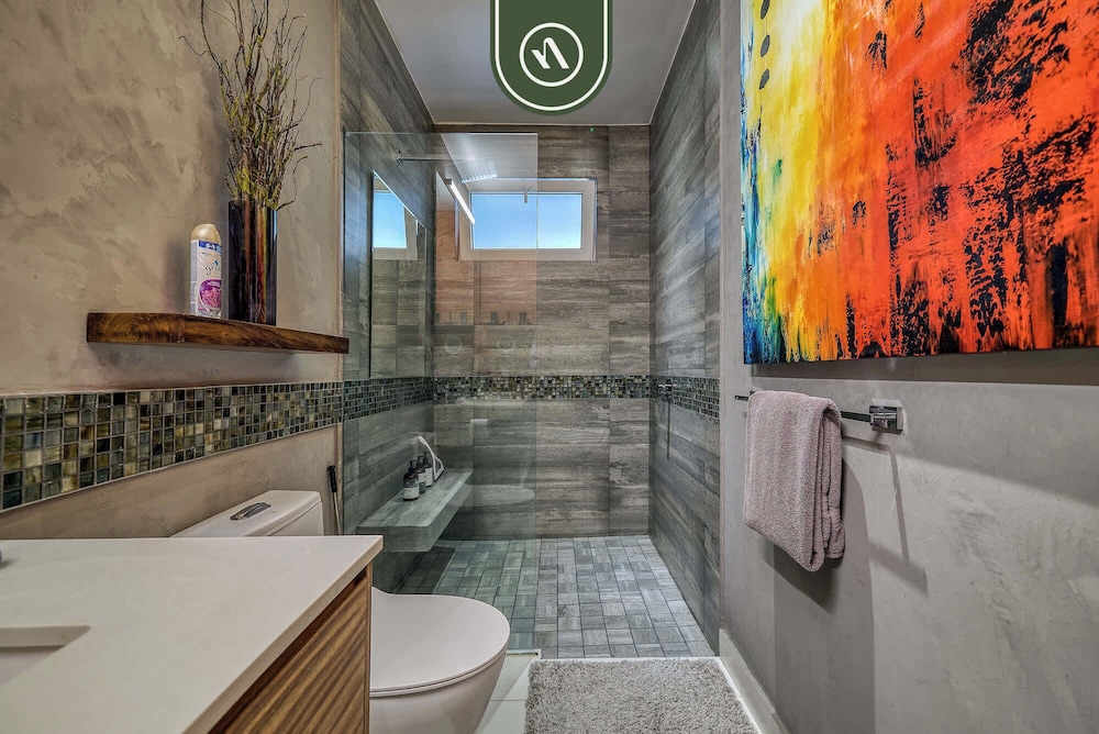 Amazing 1BR Penthouse With Balcony - Gym - Pool