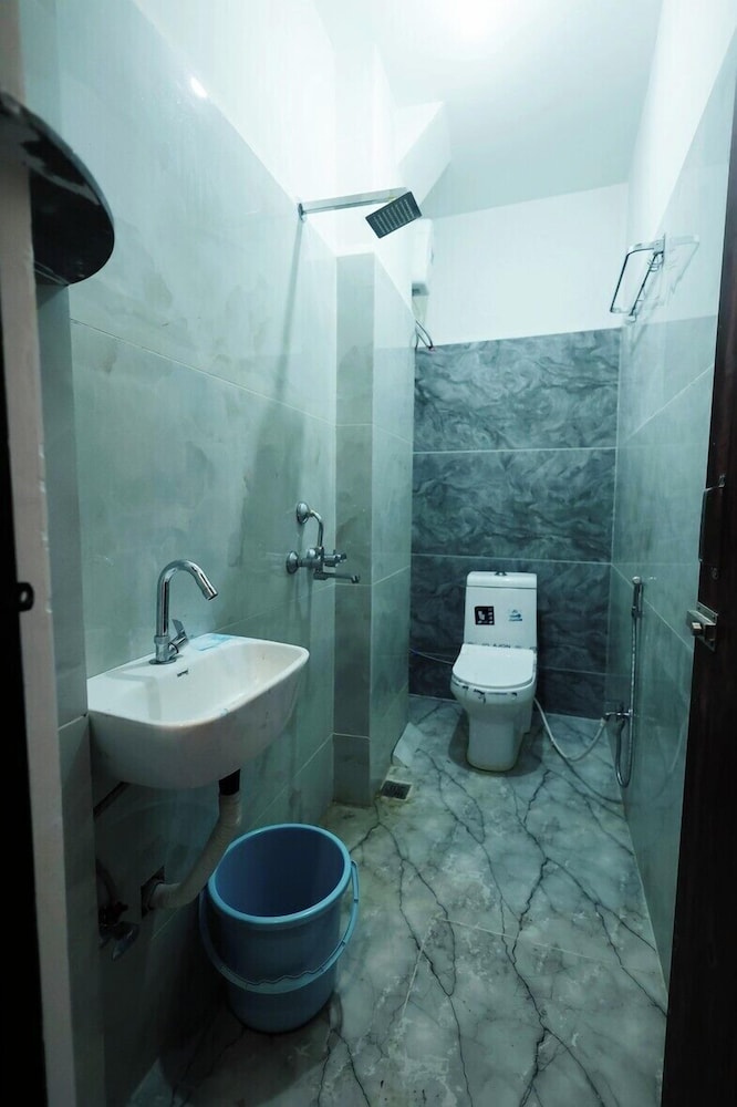 Hotel Ujjain Dwarka Palace