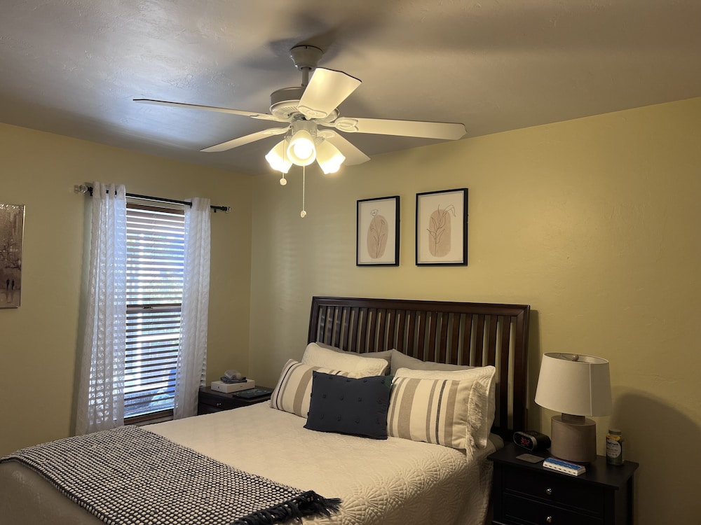 97th Ave North Naples Park Ocean Vanderbilt Beach 4 Bedroom Home