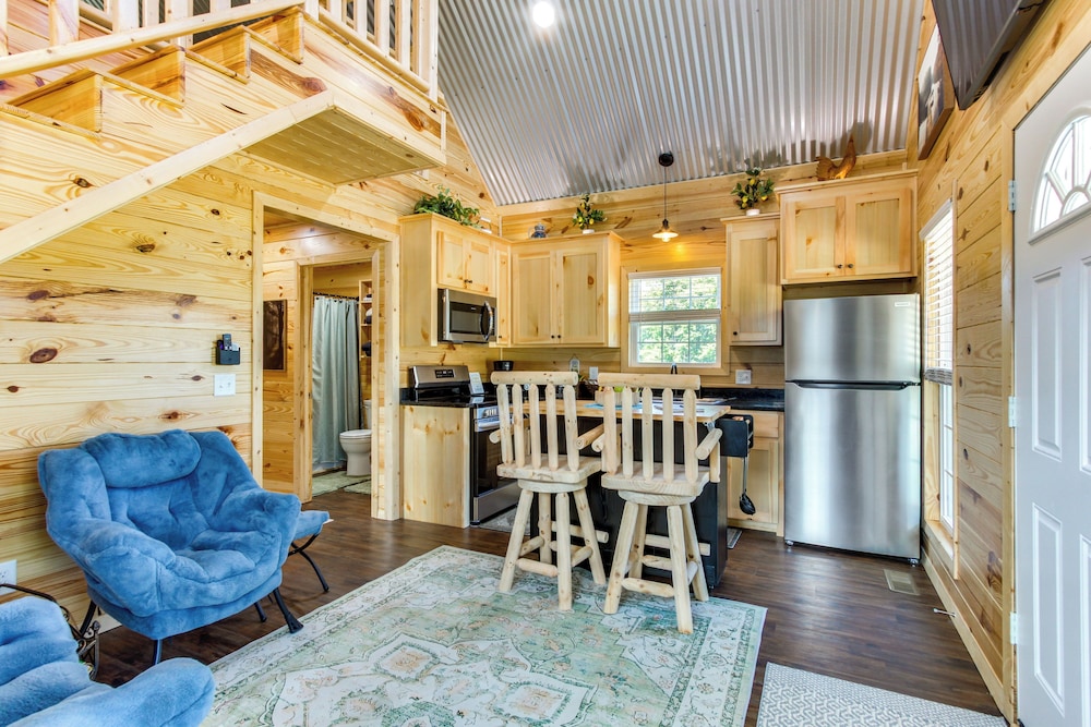 Gaming Loft: Atv-friendly Home in Slocomb
