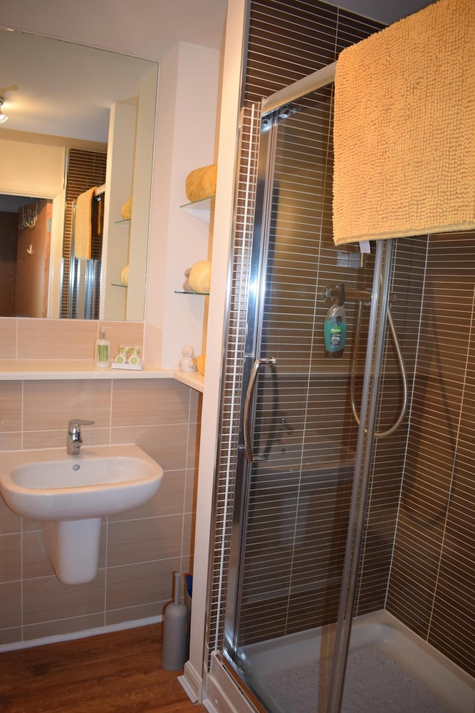 The Paisley Penthouse - Stunning View of the Abbey view 4