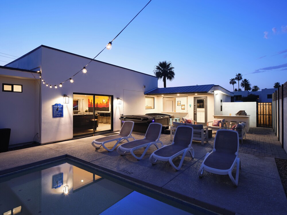 Sunset - Private Pool & Spa - Walk to Old Town