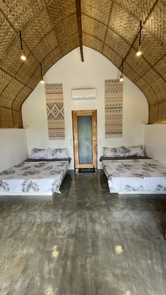 Footprints Beach Resort 30