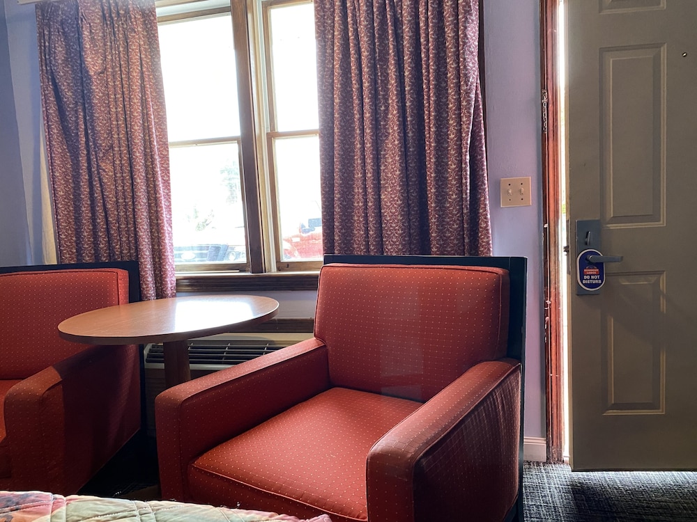 Economy Lodge