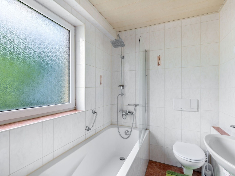 Cosy Apartment in Dresden With Balcony and Swimming Pool