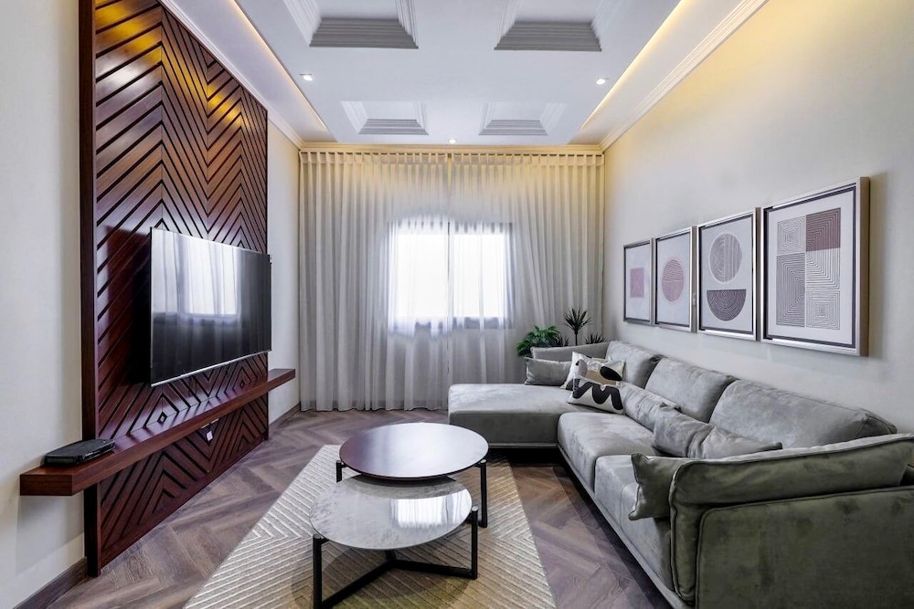 C Living - Premium 3 Bedroom - AQIQ