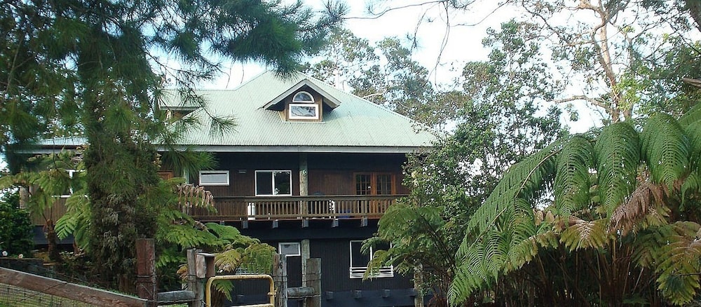 Volcano Acres Ranch B&B
