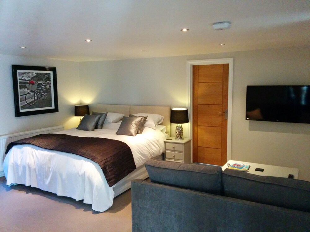 Dragon Inn Crickhowell