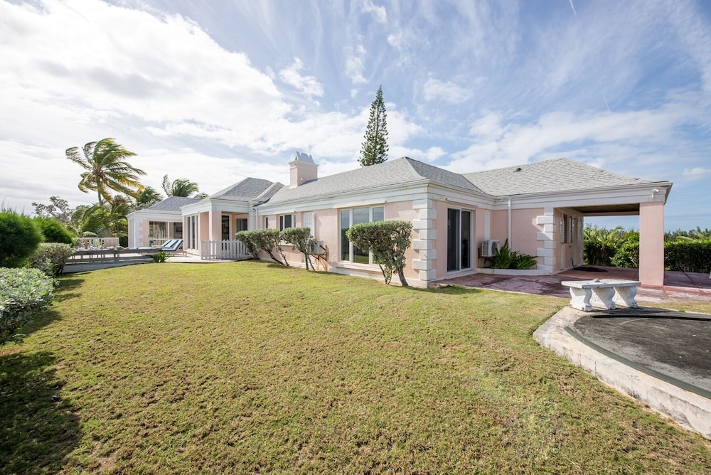 Palm Hill House 4 Bedroom Home