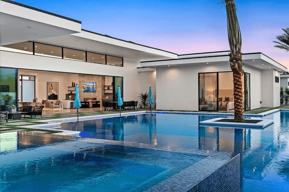 Sleeps 28 2 Luxe Villas w/ Pickleball Court Bravo Villas Dorada by Avantstay