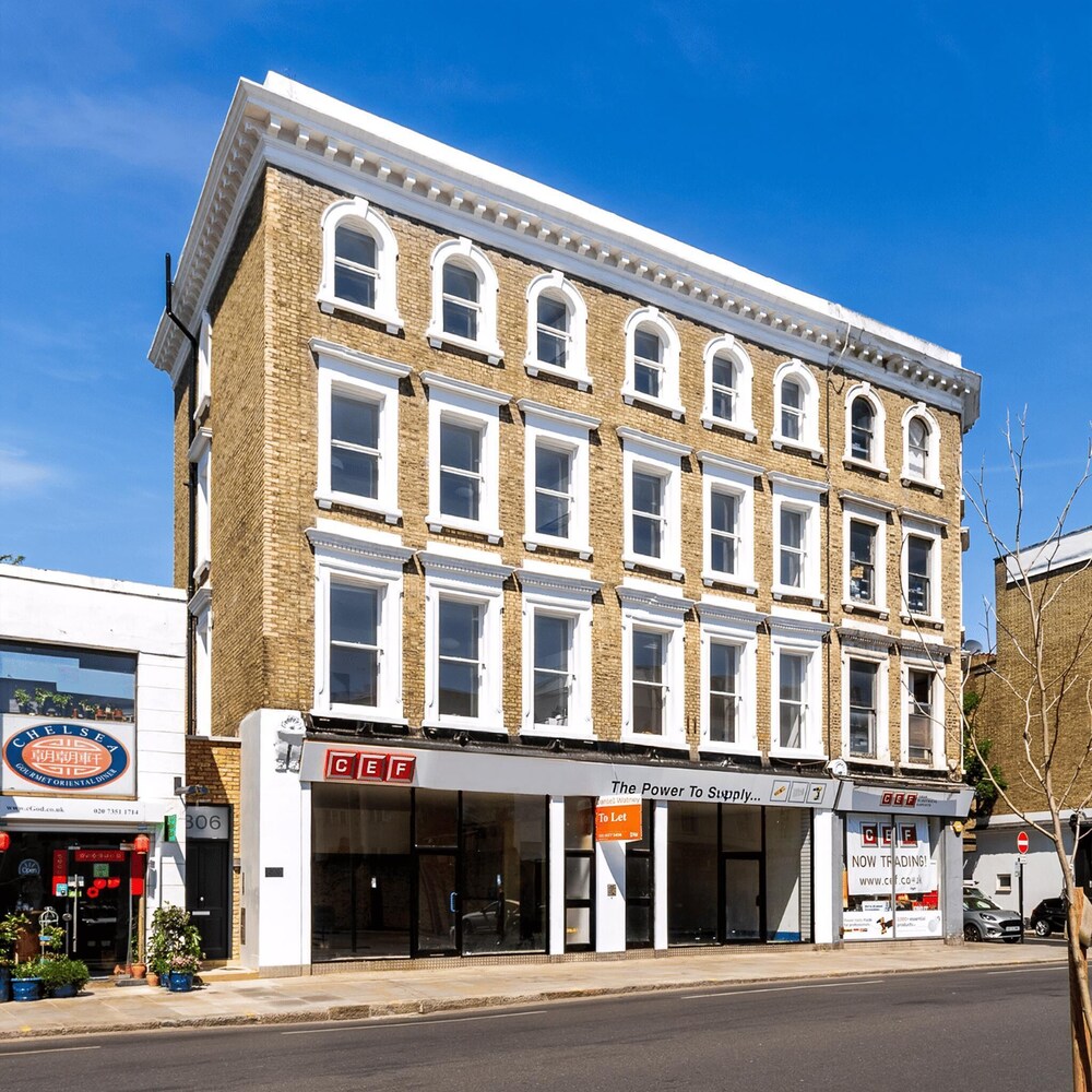 Urban Luxury in the Heart of Chelsea - King Bed!