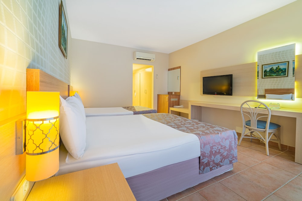 Justiniano Club Park Conti – All Inclusive