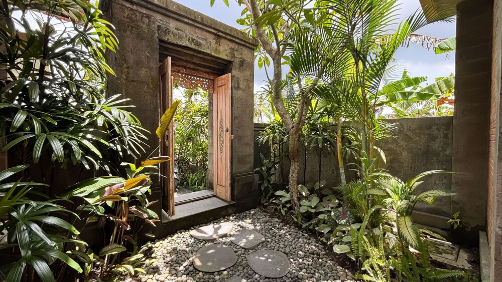 Dlobong Private Pool Villa Ubud