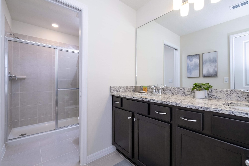 Gorgeous 6Bd W/ Pool Game Room At Windsor Island 4450