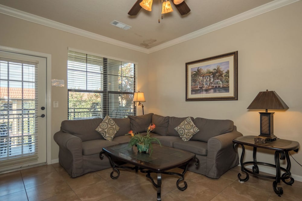 BP835CP 4 Bedroom Condo in Bella Piazza 4 Condo