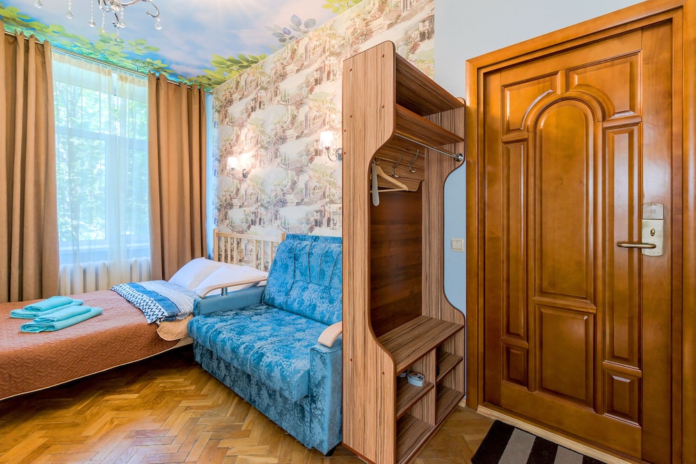 Hotel Azure
