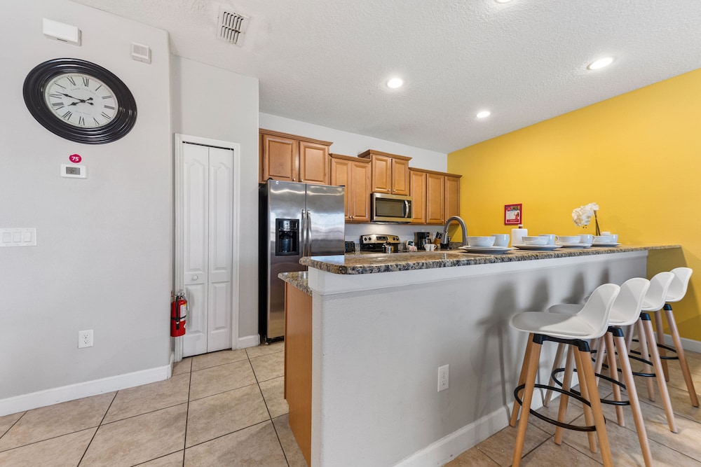 8847 Candy Palm Rd