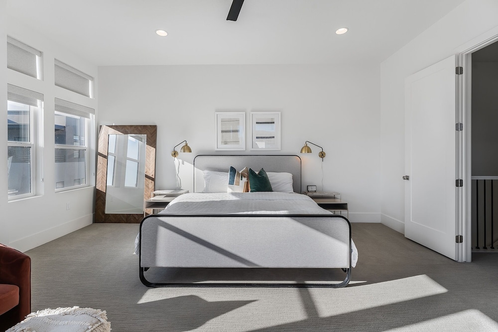 Villa #27 At Bloomington Country Club 4 Bedroom Townhouse