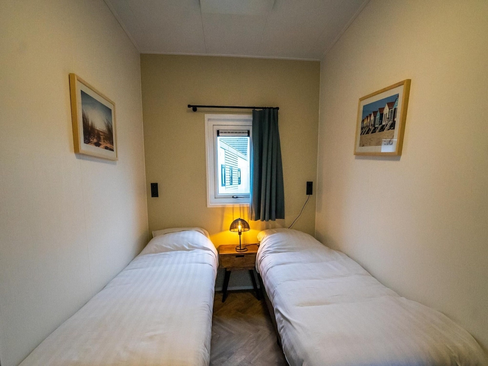 Chalet on a Holiday Park 3.5 km From the Beach view 4