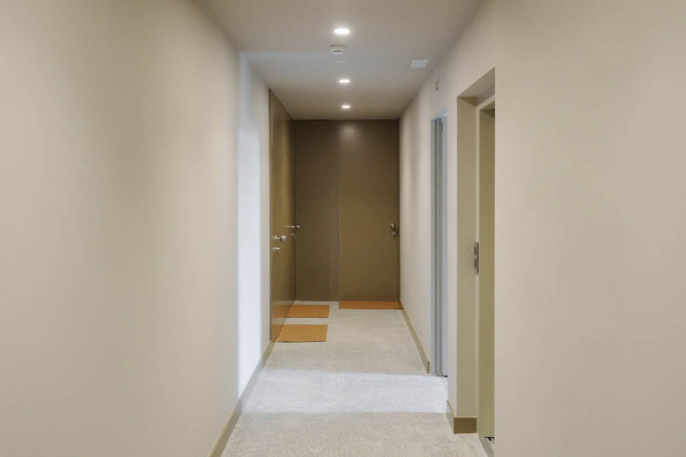Bom Sucesso Executive Flat 5 3 by Feel Porto