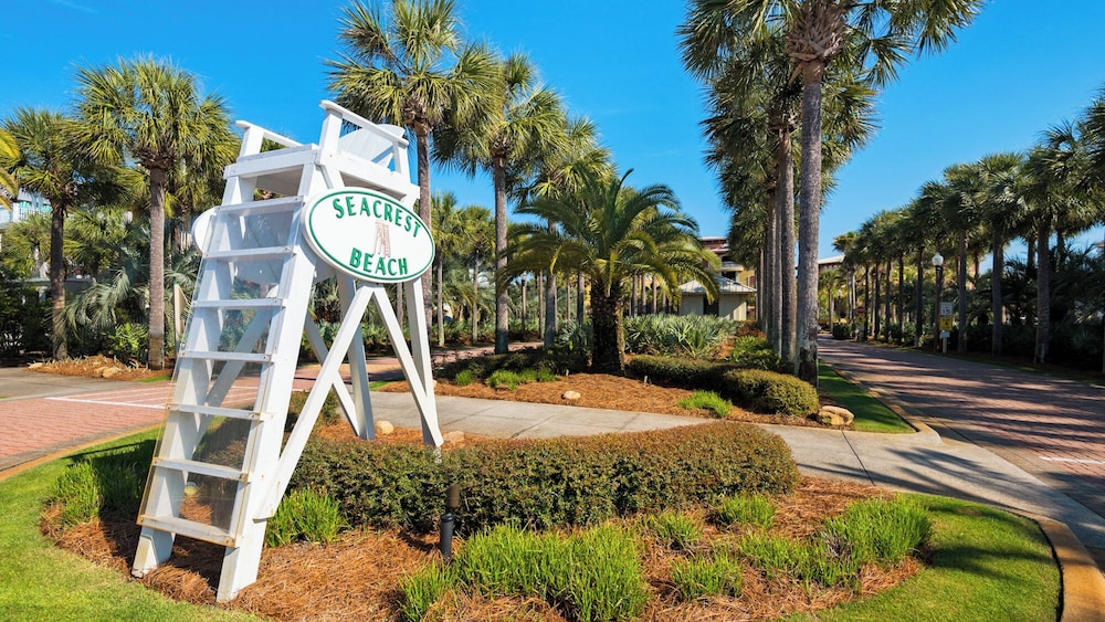 4BR Seacrest Beach Home w/ Pool, Free Tram Service + Attraction Tickets!
