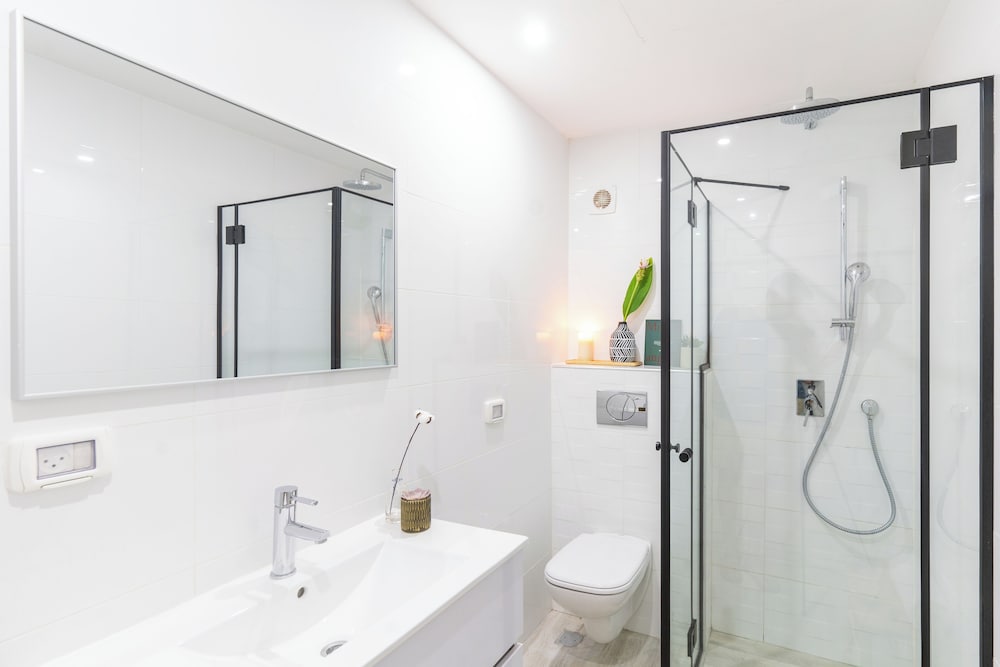 Tranquil Stay Near Beach by Sea N' Rent