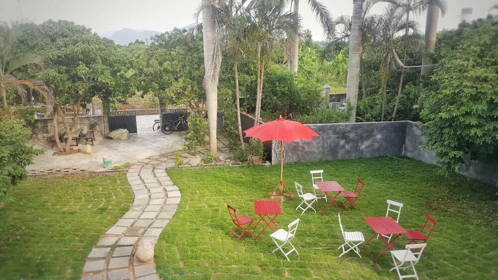Houselet Hostel