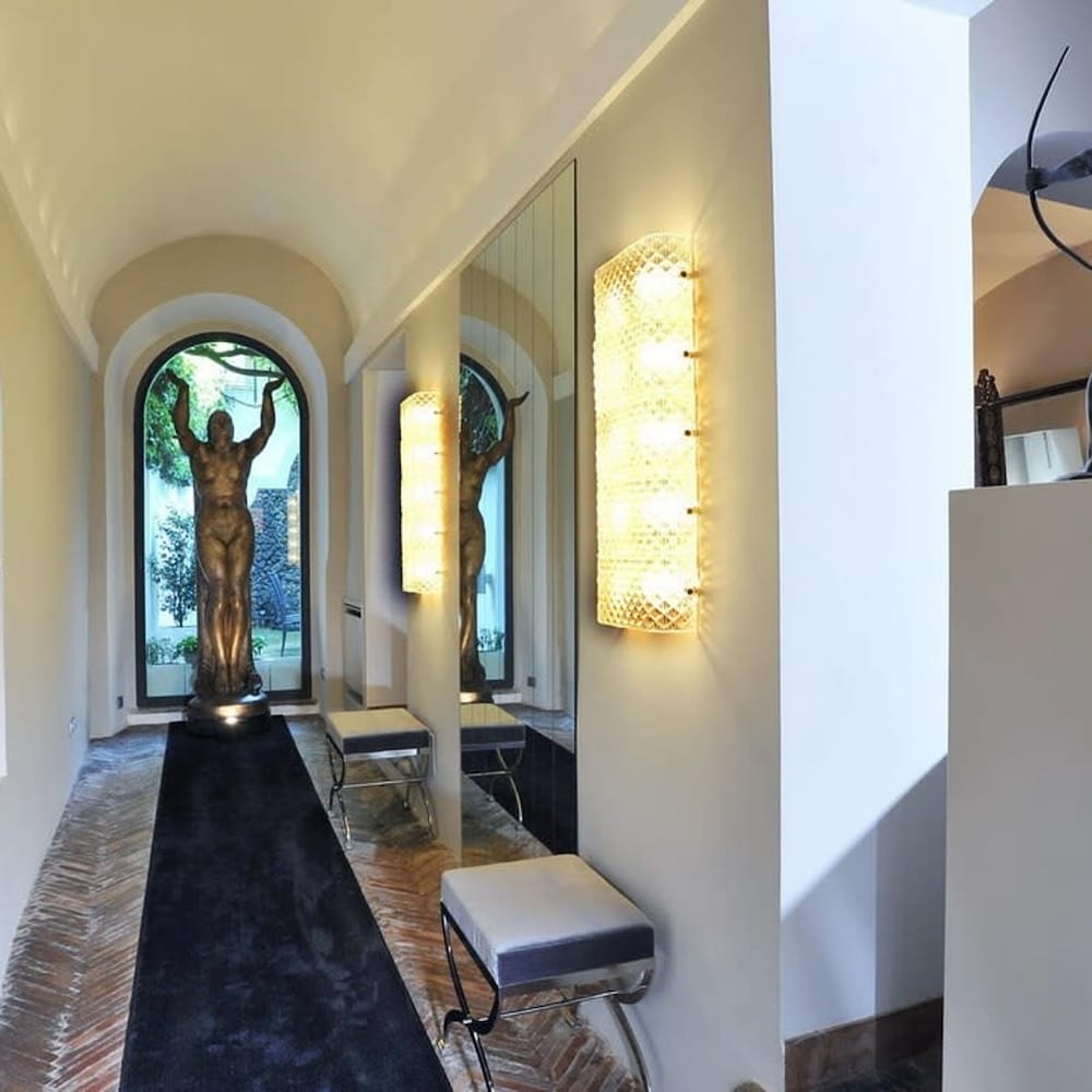 La Palazzina Santa Dorotea Splendid Rome Townhouse With Courtyard Garden
