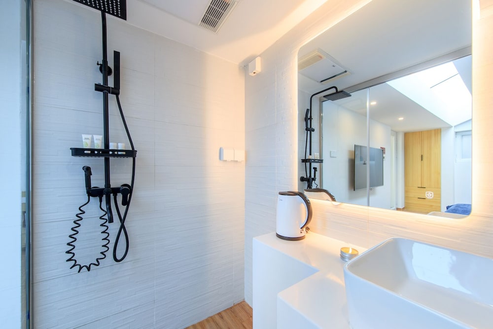 Isvara Flowing Ocean Guesthouse