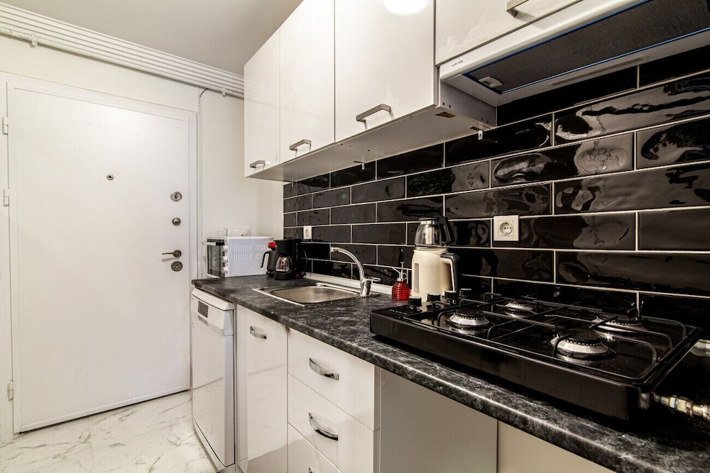 Cozy Flat Close to Various Malls in Kagithane