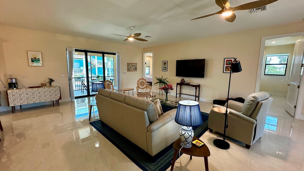 Beachcomber Lodge in Fort Myers Beach