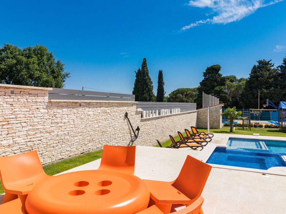 Istra Kamen Comfortable Holiday Residence