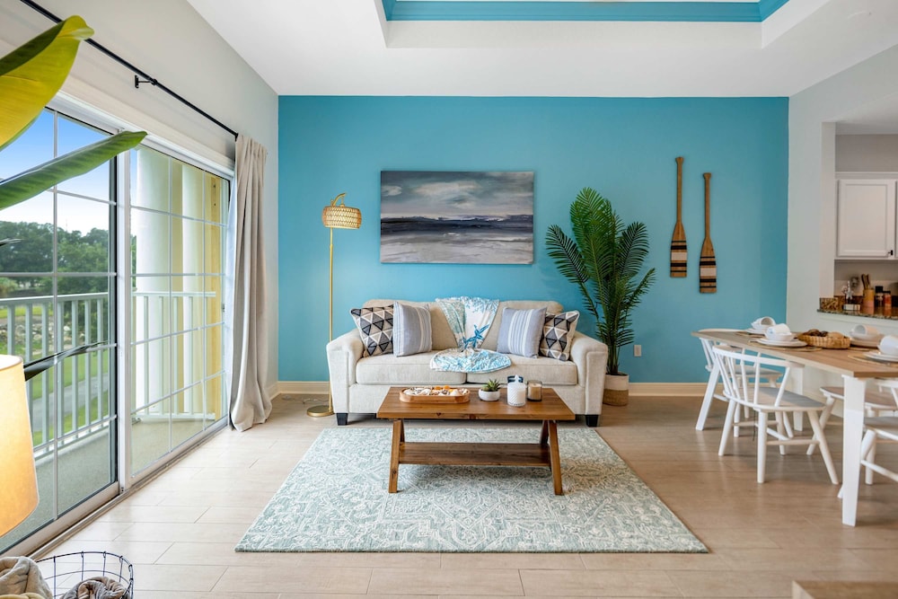 Sunset Views and Serenity - Reunion Escape for 4