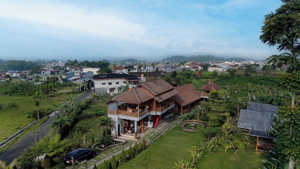 Jawa Dwipa Villa