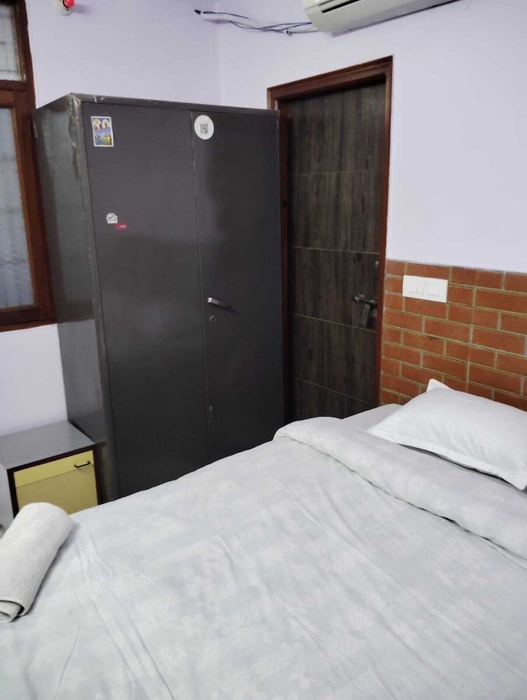 COSY Rooms